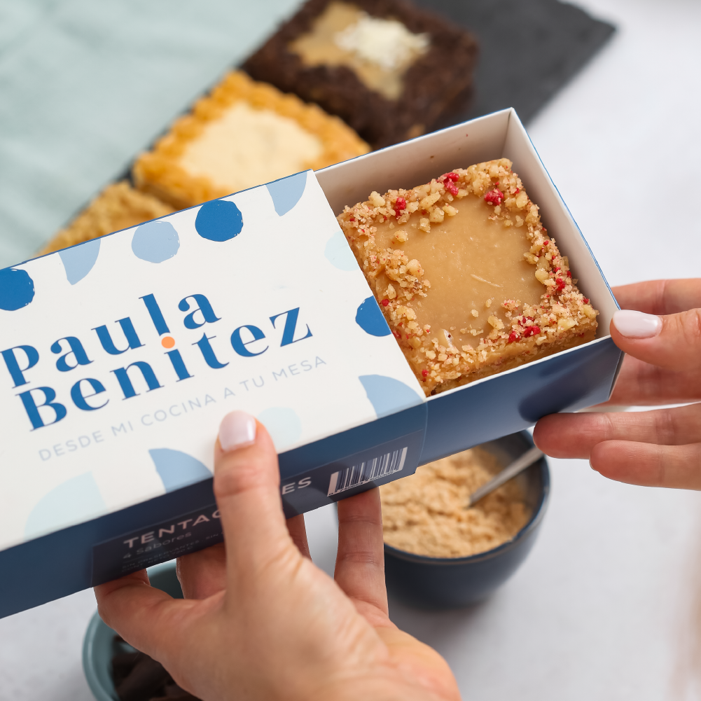 Set de 4 mini tortas: Tentación de nuez, frambuesa, milhoja manjar y brownie